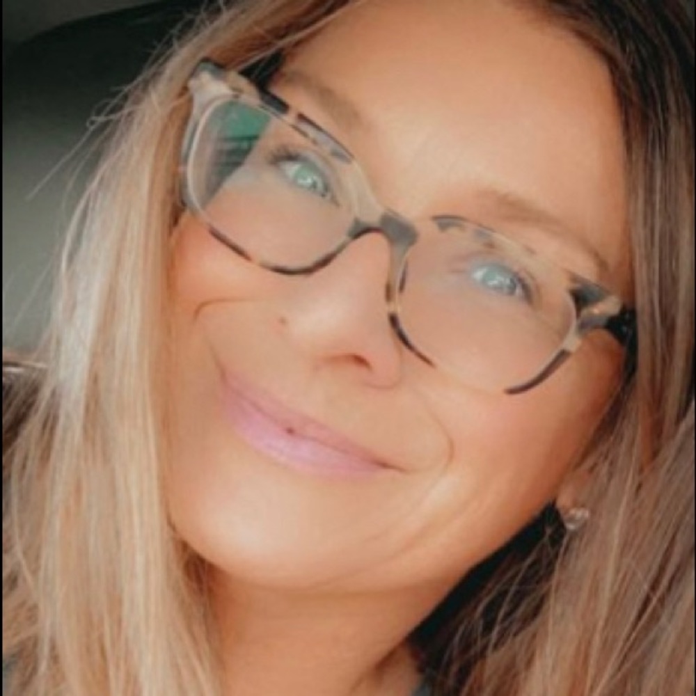 Meet your Posher, Alisha